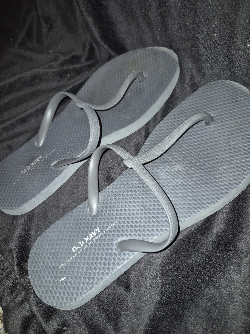 Old Navy Women’s Black Flip Flop Sandals